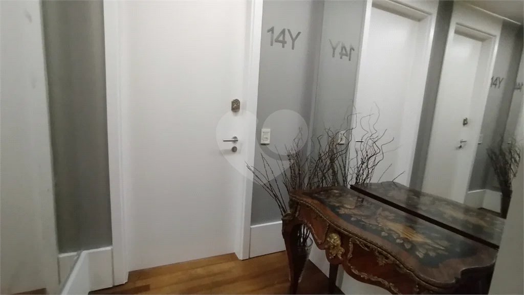 Á venda Apartamento Alto Padrão 5 suítes / 8 vagas 522m² Vila Nova Conceição