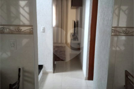 Casa à venda com 3 quartos em Sítio São José, Suzano, SP