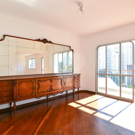 Apartamento à venda com 4 quartos, sendo 2 suítes,  em Brooklin Paulista, São Paulo, SP