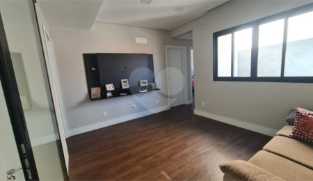 Casa à venda com 3 suítes em Vila Nastri, Itapetininga, SP