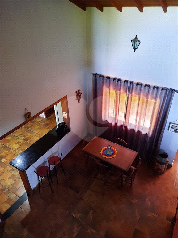 Casa à venda com 3 quartos, sendo 1 suíte,  no condomínio Village Ipanema 1, Araçoiaba da Serra - SP