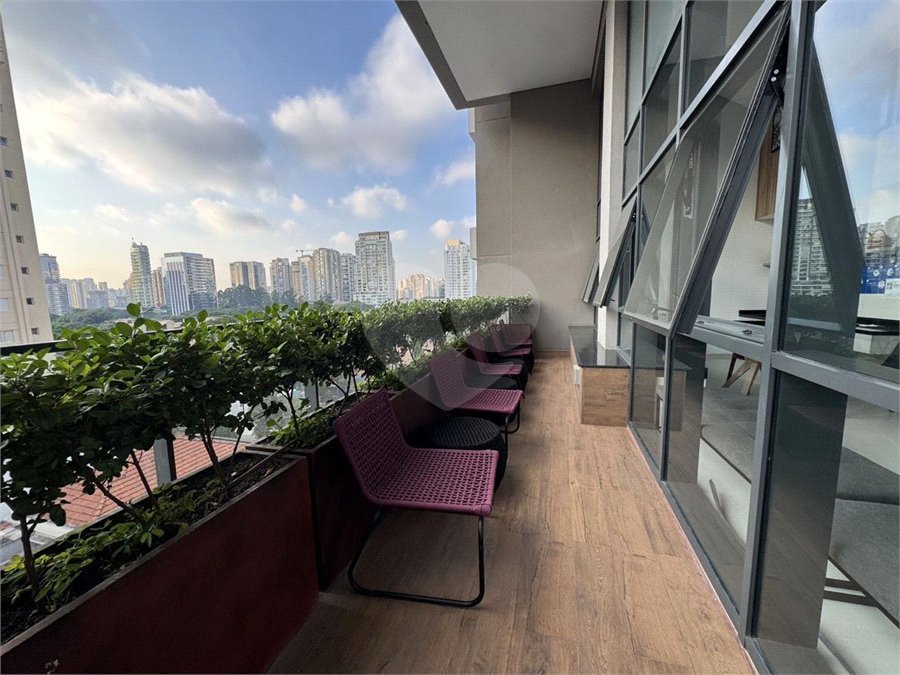 Apartamento à venda com 1 quarto em Vila Cordeiro, São Paulo, SP