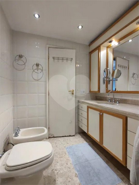 Apartamento à venda com 4 quartos, sendo 1 suíte, em Brooklin Paulista, São Paulo, SP