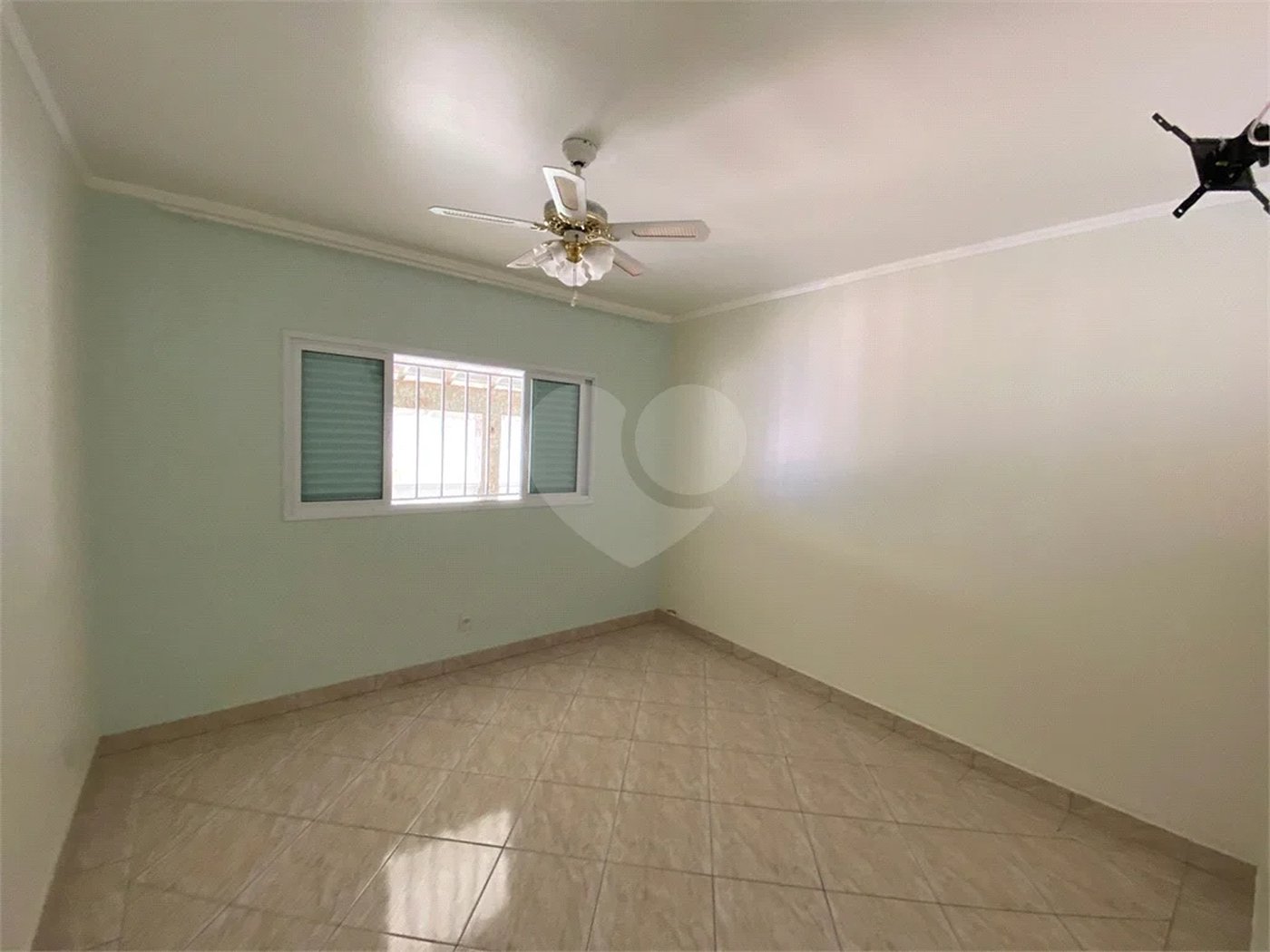 Casa à venda com 6 quartos, sendo 1 suíte, no condomínio Horizonte Azul I, Itupeva - SP