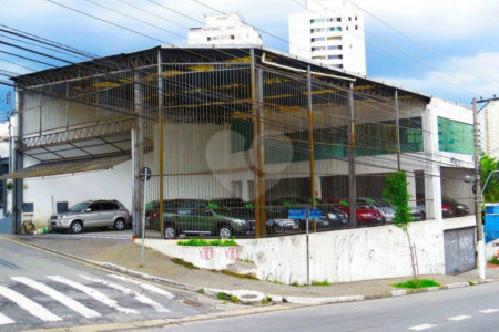 Loja à venda ou para alugar em Vila Sofia, São Paulo, SP