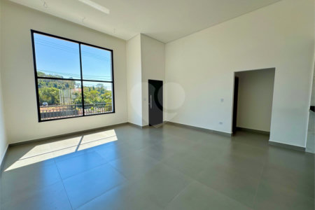 Casa Térrea à venda com 3 quartos, sendo 1 suíte, em Pinheirinho, Atibaia, SP