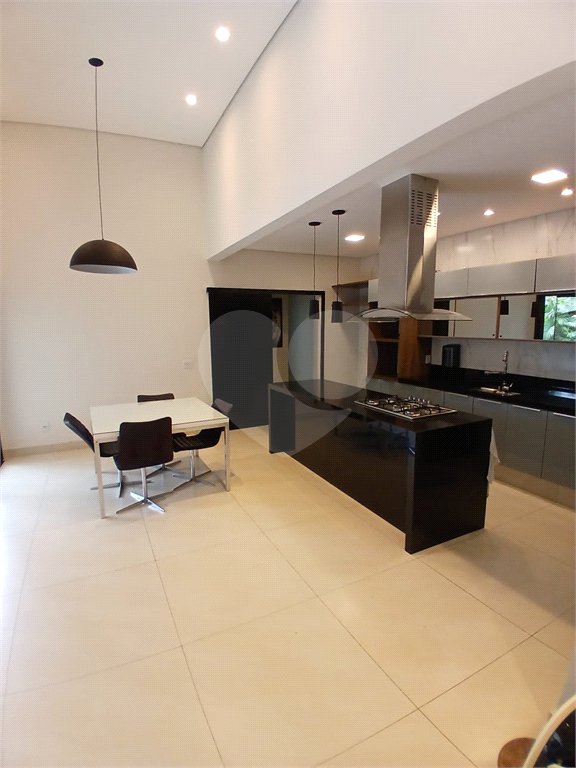 Casa à venda com 3 quartos, sendo 1 suíte, no condomínio Jardim, Sorocaba - SP