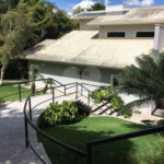 Casa à venda com 4 suítes no condomínio Estância Marambaia, Vinhedo - SP