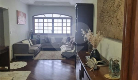Sobrado à venda com 3 quartos, sendo 1 suíte,  em Vila Dom Pedro II, São Paulo, SP