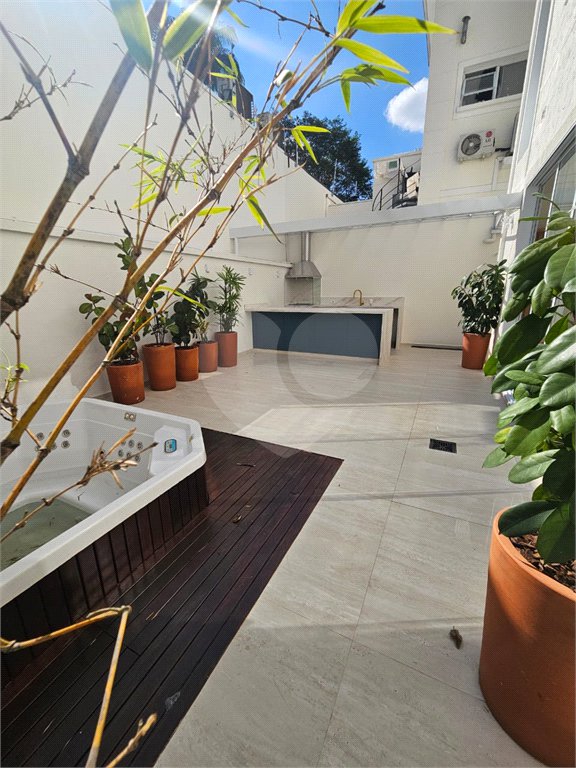 Casa à venda com 3 suítes no condomínio Palma de Mallorca Private Houses, São Paulo - SP