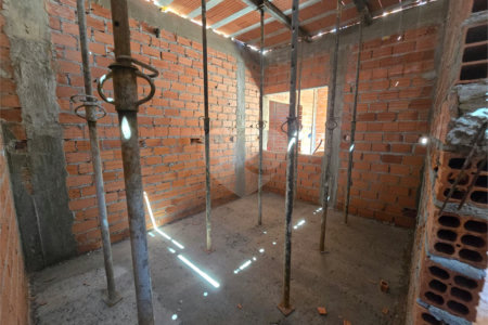 Casa à venda com 3 quartos, sendo 1 suíte, no condomínio Residencial Tivolli, Itapetininga - SP