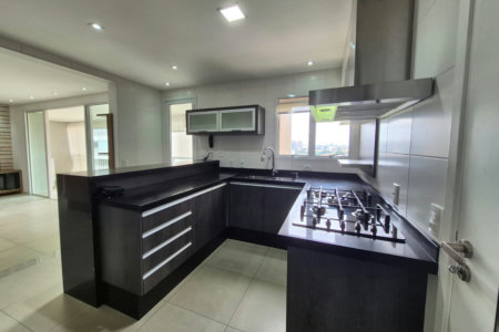 Apartamento à venda ou para alugar, 110m² com 2 quartos, sendo 1 suíte, escritório e  vagas Condomínio Paulistano, São Paulo - SP