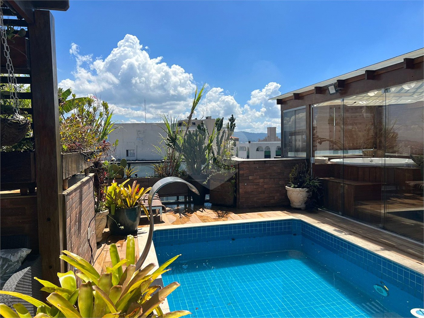 Cobertura à venda com 4 quartos, sendo 3 suítes, em Santana, São Paulo, SP