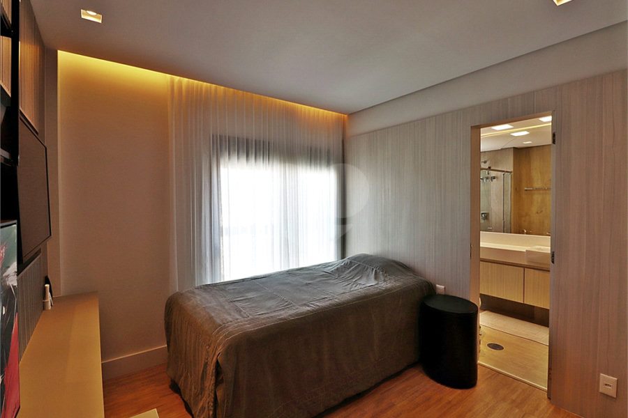 Apartamento à venda com 4 suítes em Santana, São Paulo, SP