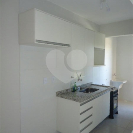 Apartamento no Condomínio Via Campus.