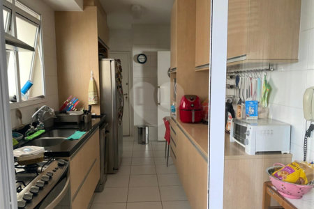 Apartamento à venda com 3 quartos, sendo 2 suítes,  em Campo Belo, São Paulo, SP