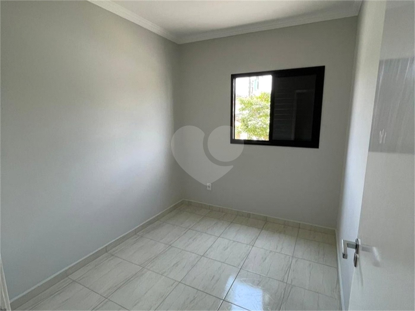 Apartamento à venda com 2 quartos em Vila Domingues, Votorantim, SP