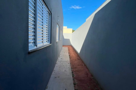 Casa à venda com 3 quartos, sendo 1 suíte,  em Bela Vista da Lagoa, Três Lagoas, MS