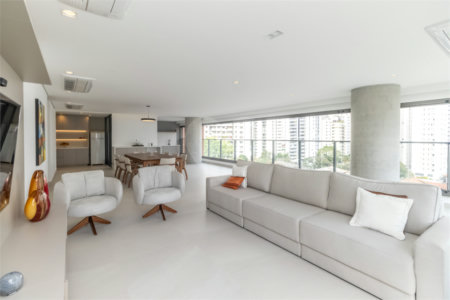 Apartamento à venda com 3 suítes em Campo Belo, São Paulo, SP