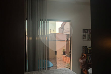 Casa a venda em excelente estado de conservação,