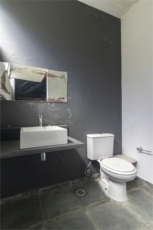 Sobrado à venda com 4 quartos, sendo 2 suítes, em Vila Morumbi, São Paulo, SP