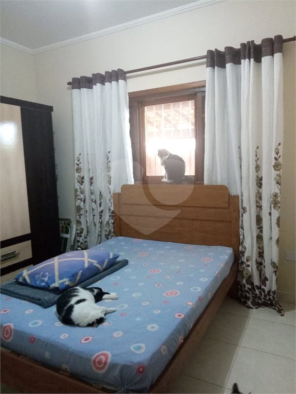 Casa à venda com 2 quartos em Jardim Savoy, Itanhaém, SP