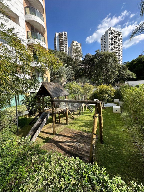 Apartamento à venda com 3 suítes em Vila Suzana, São Paulo, SP