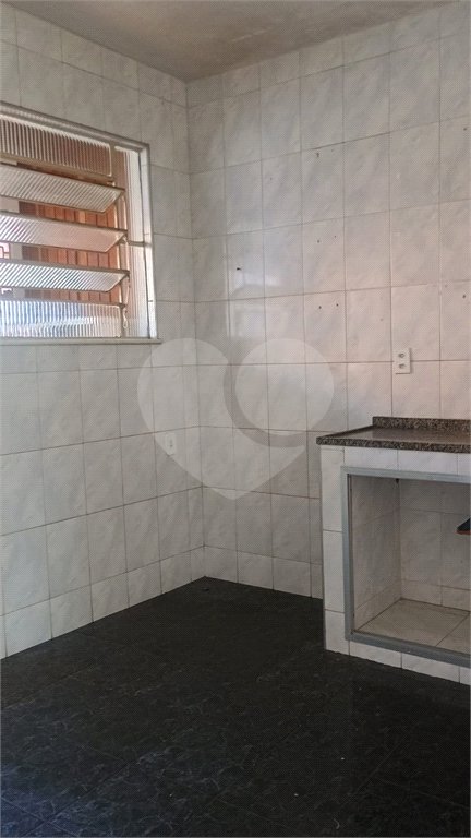 Sobrado para alugar com 2 quartos em Campo Grande, Rio de Janeiro, RJ