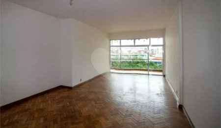 Apartamento à venda com 4 quartos, sendo 2 suítes, em Tijuca, Rio de Janeiro, RJ