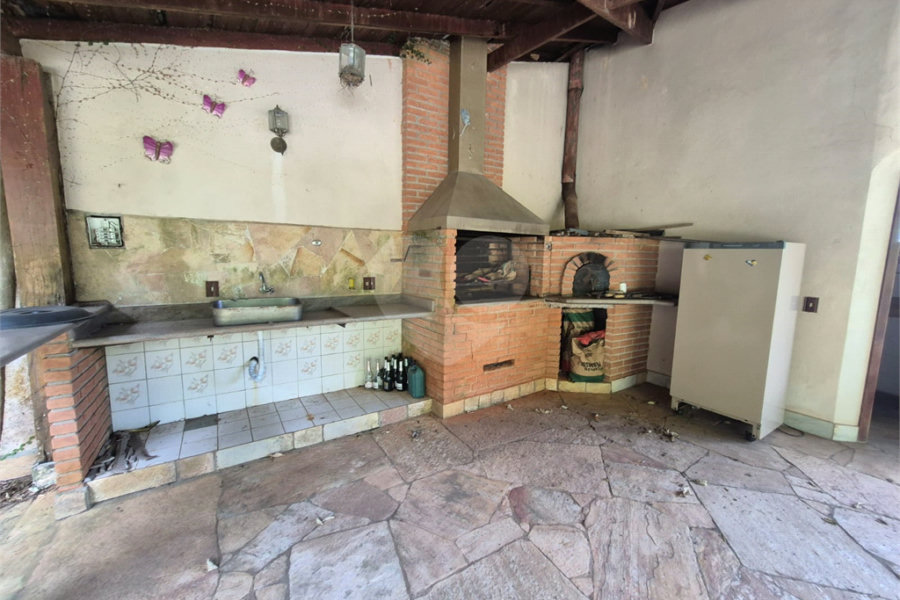 Casa à venda com 3 quartos, sendo 4 suítes, no condomínio Alpes da Cantareira, Mairiporã - SP
