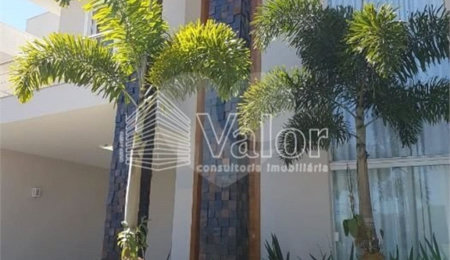 Casa à venda com 3 quartos, sendo 1 suíte,  no condomínio Quebec, São Carlos - SP
