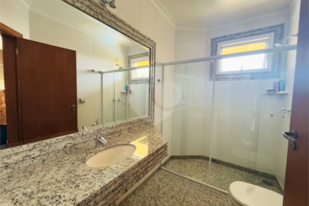 Casa à venda com 4 quartos, sendo 3 suítes,  no condomínio Village Vert, Sorocaba - SP