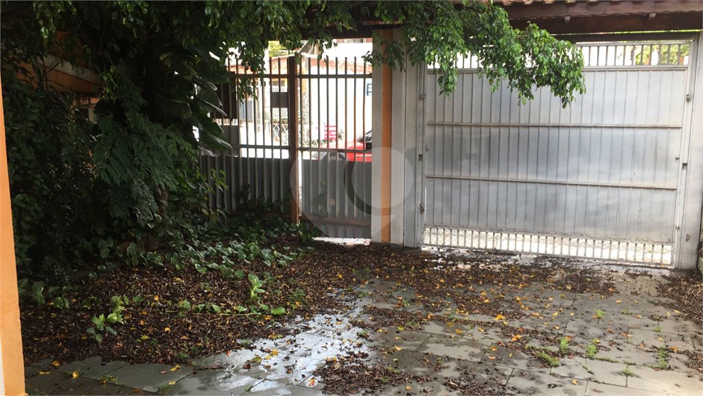 Casa à venda com 3 quartos, sendo 1 suíte, em Vila Vitório Mazzei, São Paulo, SP
