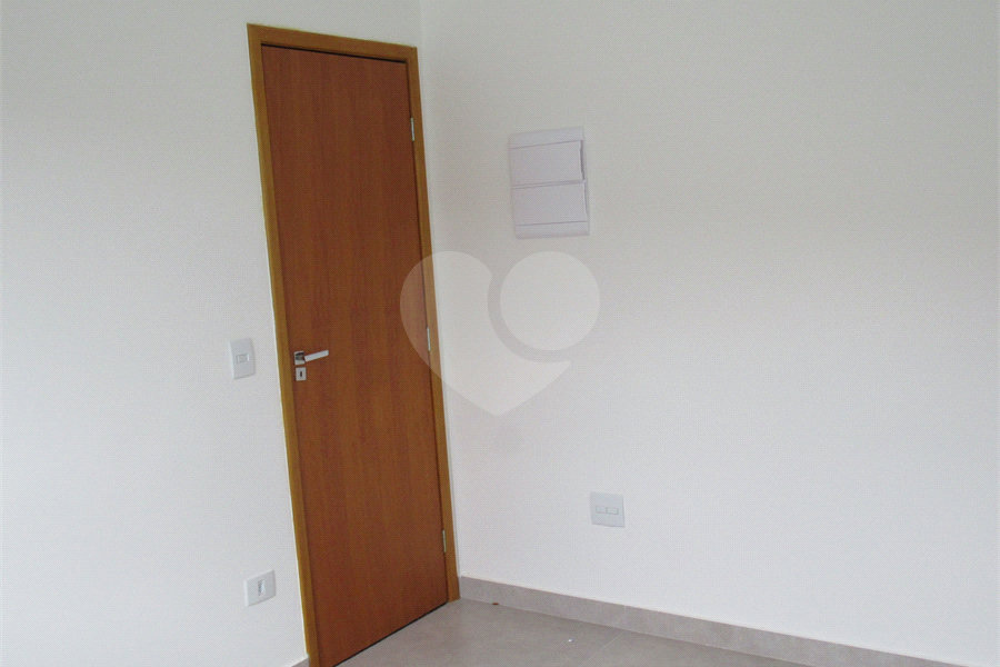 Apartamento à venda com 2 quartos em Horto, São Paulo, SP