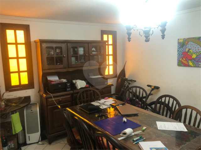 Sobrado à venda com 4 quartos, sendo 1 suíte,  em Sumaré, São Paulo, SP