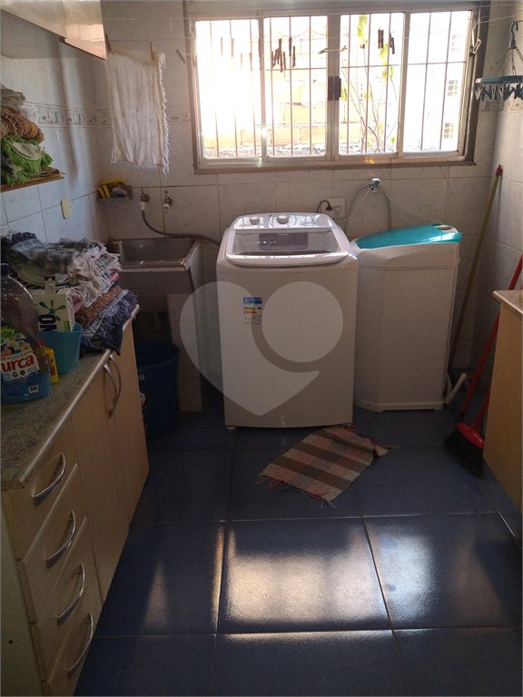 Casa à venda com 4 quartos, sendo 1 suíte, em Vila Pirajussara, São Paulo, SP