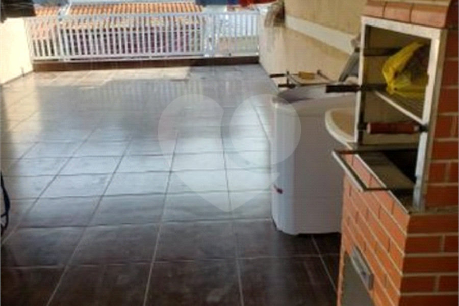 Sobrado à venda com 3 suítes em Jaraguá, São Paulo, SP