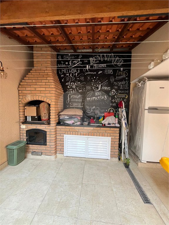 Casa à venda com 3 quartos, sendo 1 suíte, no condomínio Vila Siqueira, São Paulo - SP