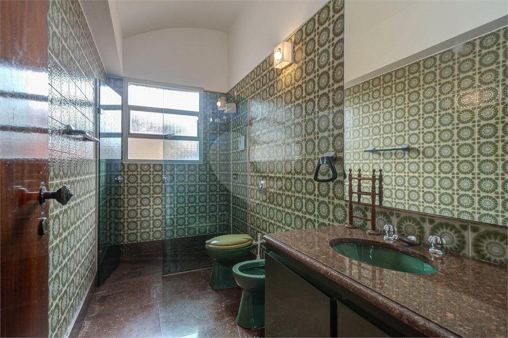 Sobrado à venda com 3 quartos, sendo 1 suíte,  em Granja Julieta, São Paulo, SP