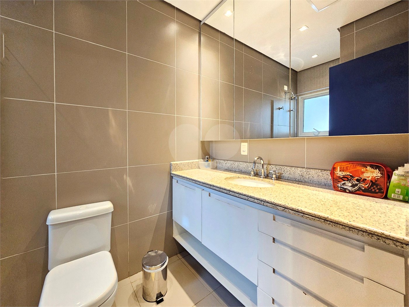 Casa à venda com 4 suítes no condomínio Ville Courchevel, São Paulo - SP