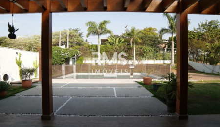 Casa à venda com 3 suítes em Palmeiras Imperiais, Salto, SP