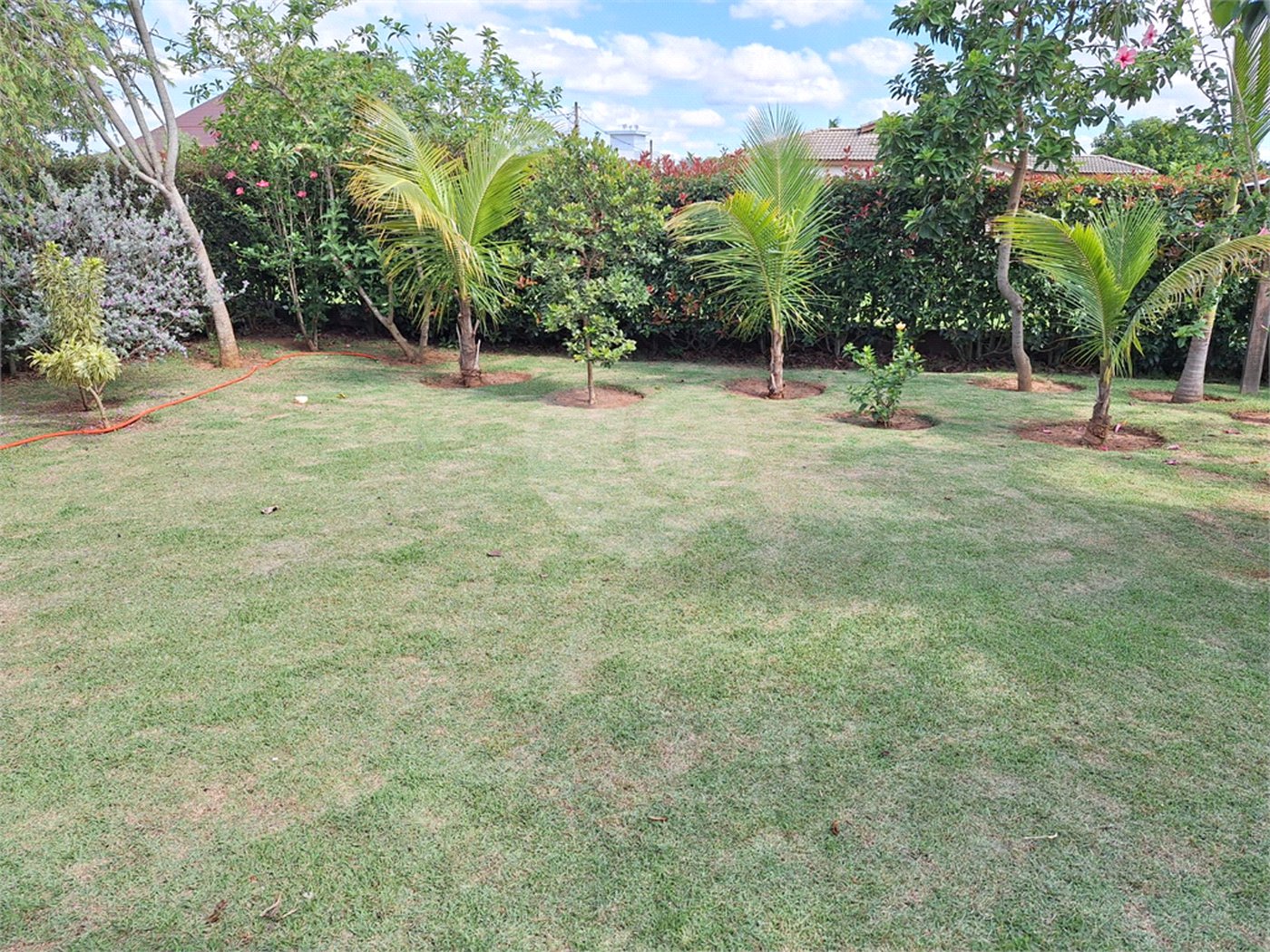 Casa à venda com 3 suítes no condomínio Village Ipanema, Araçoiaba da Serra - SP