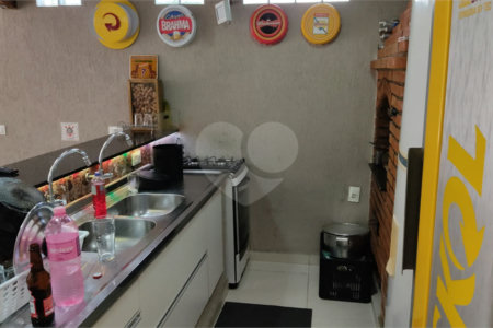 Sobrado à venda com 3 quartos, sendo 1 suíte, em Parque Cidade Jardim Ii, Jundiaí, SP