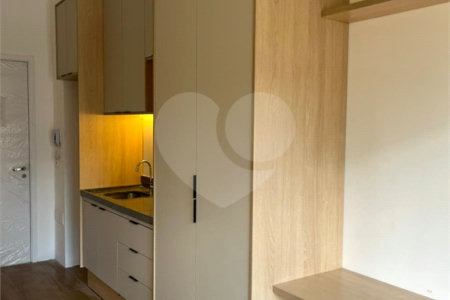 Flat à venda ou para alugar com 1 quarto em Perdizes, São Paulo, SP