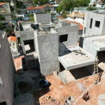 Casa à venda com 4 quartos, sendo 2 suítes, no condomínio Residencial Floresta, São Paulo - SP