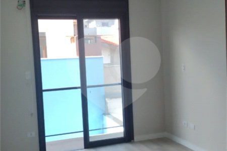 Sobrado à venda com 3 quartos, sendo 1 suíte, em Villa Di Cesar, Mogi das Cruzes, SP