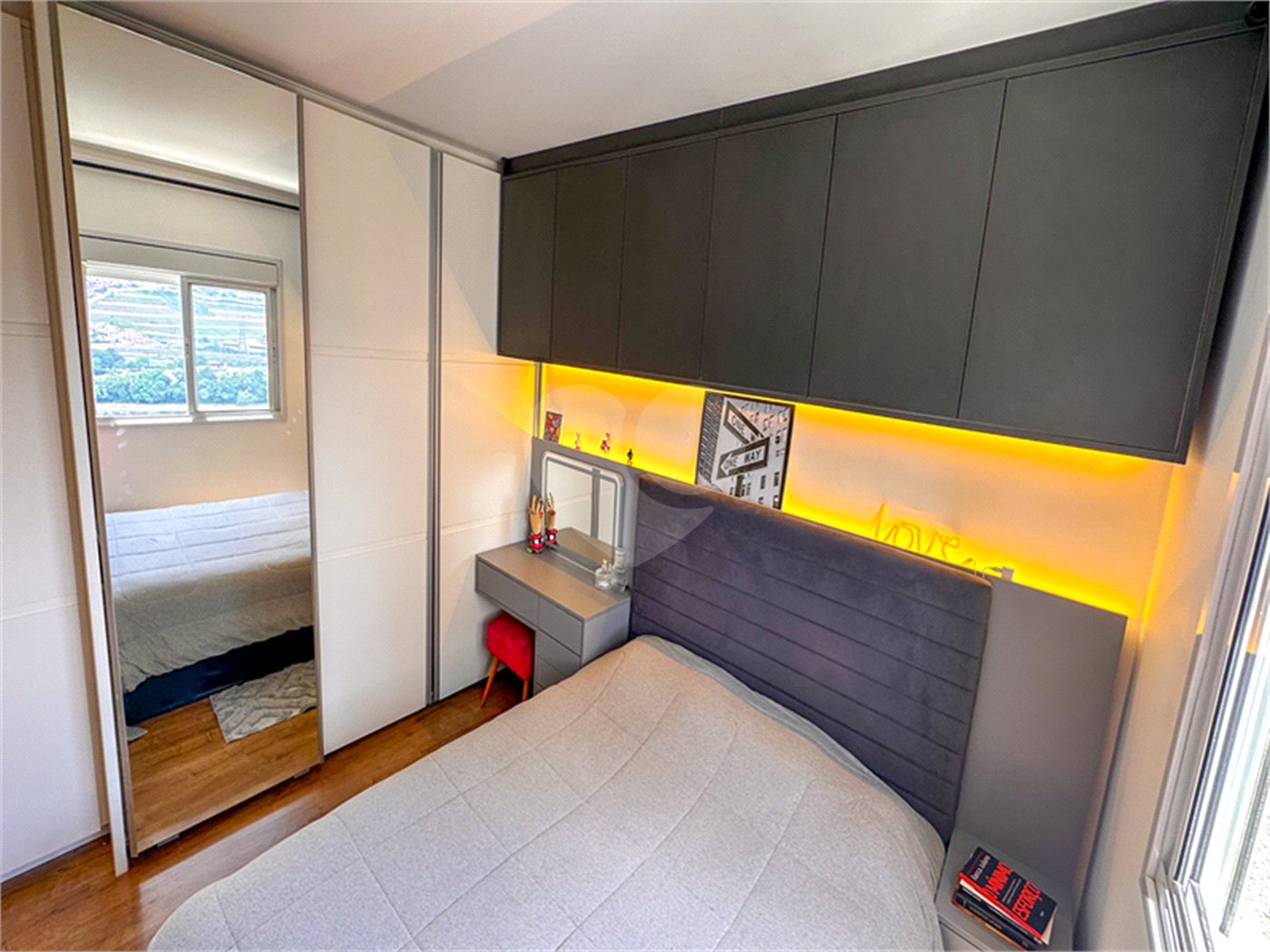Apartamento à venda com 2 quartos, sendo 1 suíte, em Jardim Dom Bosco, São Paulo, SP
