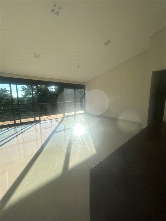 Casa à venda com 4 suítes no condomínio Estância Marambaia, Vinhedo - SP