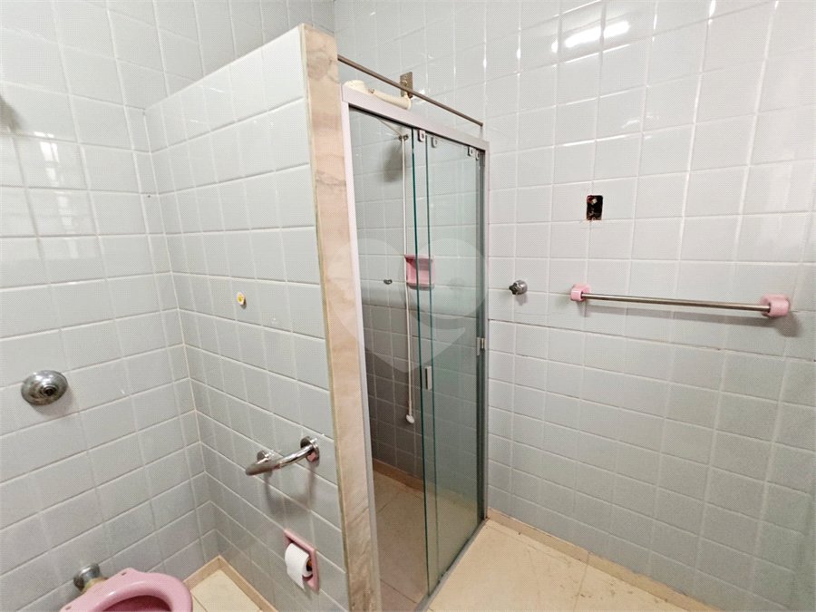 Casa Térrea Charmosa e Espaçosa na Vila Prado: Conforto, Praticidade e Próxima ao Centro!