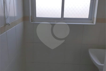 Apartamento à venda com 2 quartos em Vila Cruz das Almas, São Paulo, SP